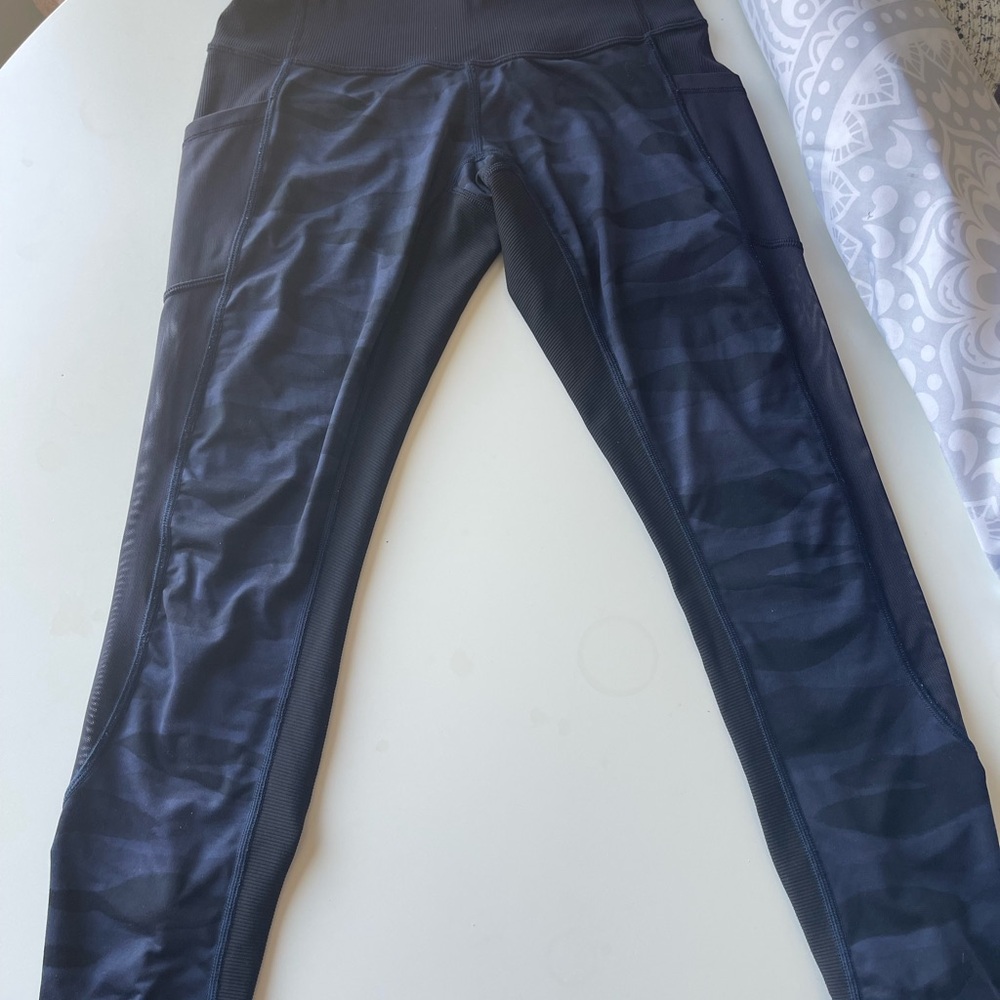 Lululemon dark blue,blank Camouflage Leggings